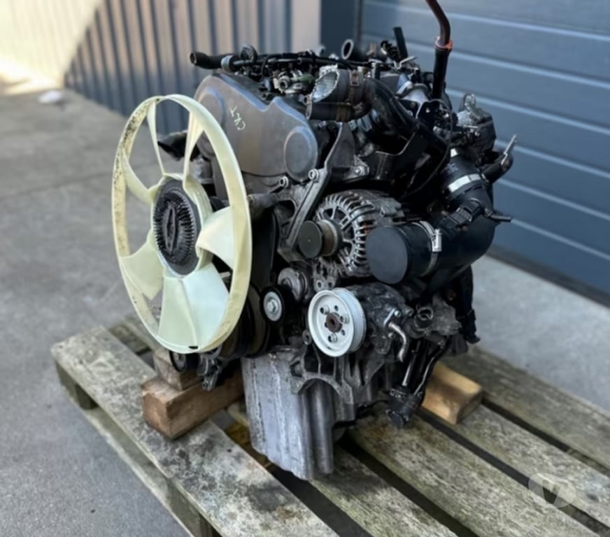 Pièces et services auto Paris Paris 1er ardt - 75001 - Photos Vivastreet Moteur VOLKSWAGEN 2.0 TDI code : CKT CKTB complet, garantie