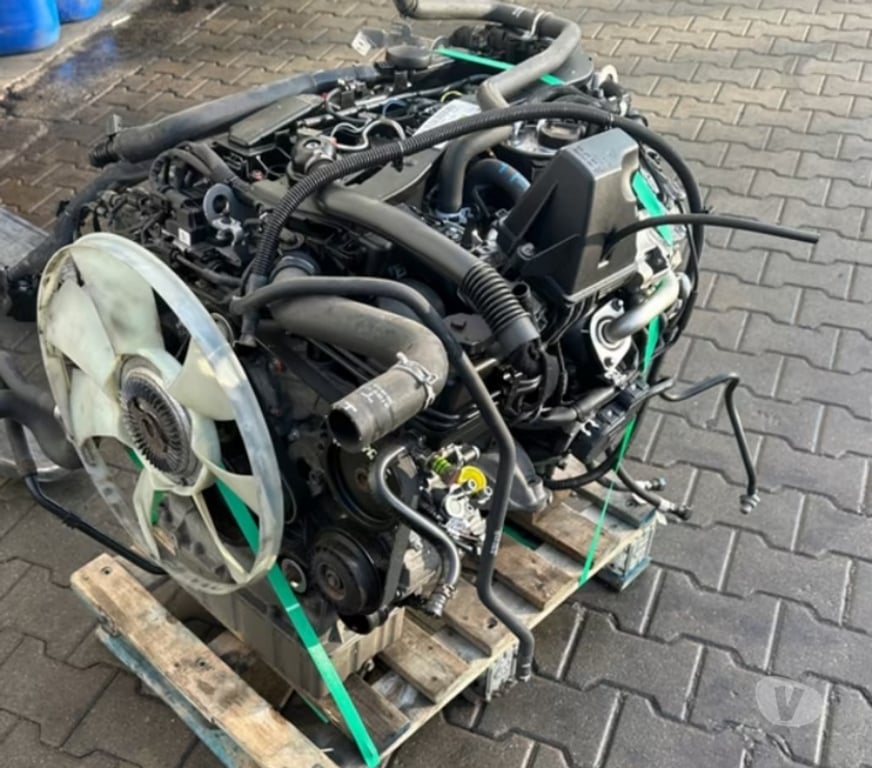 Pièces et services auto Paris Paris 1er ardt - 75001 - Photos Vivastreet Moteur Mercedes-Benz 2.2CDI code : 651.955 complet, garantie