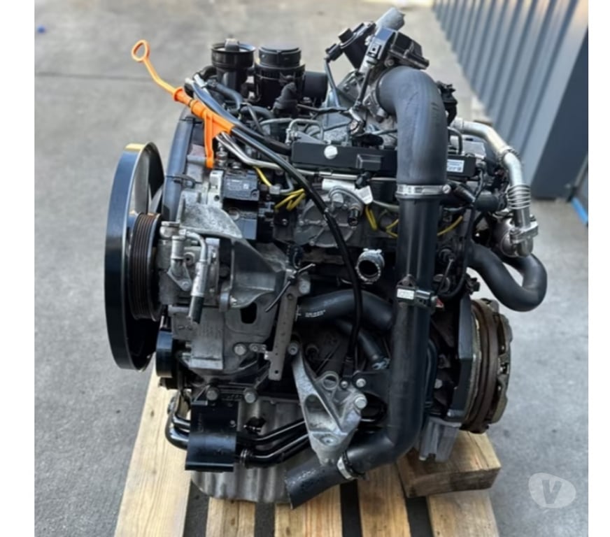 Pièces et services auto Paris Paris 1er ardt - 75001 - Photos Vivastreet Moteur VOLKSWAGEN 2.5 TDI code : CEB CEBA complet, garantie