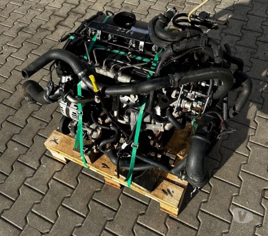 Pièces et services auto Paris Paris 1er ardt - 75001 - Photos Vivastreet Moteur CITROEN 2.2HDI code : 4HU complet, garantie