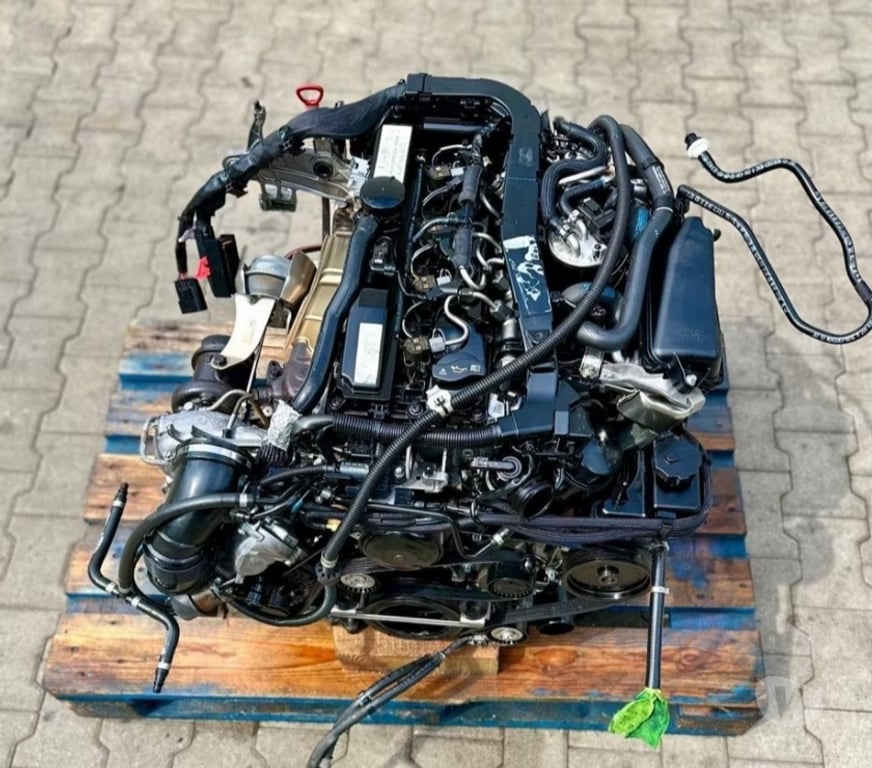 Pièces et services auto Paris Paris 1er ardt - 75001 - Photos Vivastreet Moteur Mercedes-Benz 2.2 CDI code: 651.911 complet, garantie