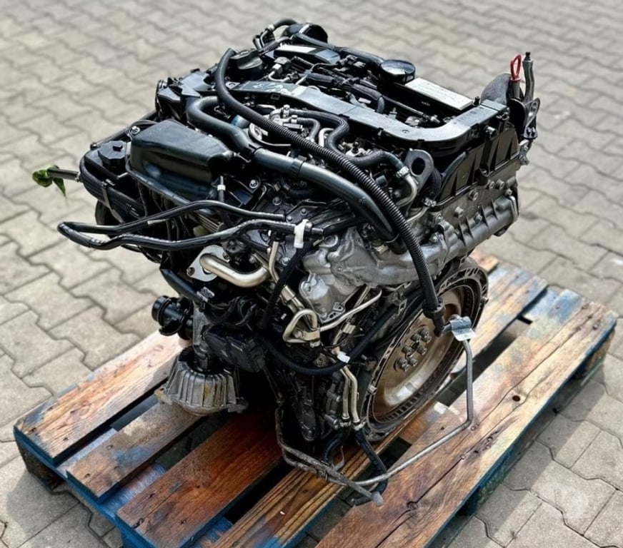 Pièces et services auto Paris Paris 1er ardt - 75001 - Photos Vivastreet Moteur Mercedes-Benz 2.2 CDI code: 651.911 complet, garantie