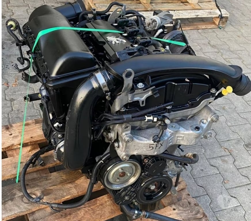 Pièces et services auto Paris Paris 1er ardt - 75001 - Photos Vivastreet Moteur Peugeot 1.6 code : 5FX complet, garantie