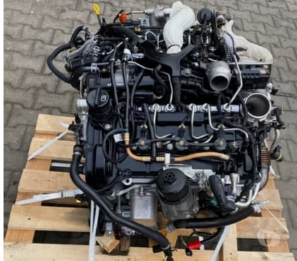 Photos Vivastreet Moteur JEEP 3.0 CRD V6 code : VM23 VM44 complet, garantie