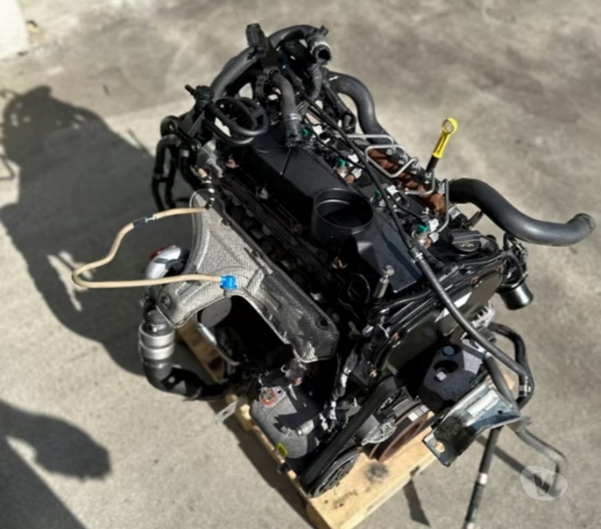 Pièces et services auto Meuse Clermont en Argonne - Photos Vivastreet Moteur CITROEN 2.2HDI code : 4HG P22DTE complet, garantie