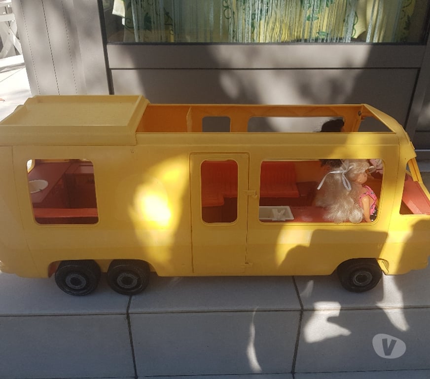 Jeux - Jouets Essonne Juvisy sur Orge - 91260 - Photos Vivastreet camping car barbies