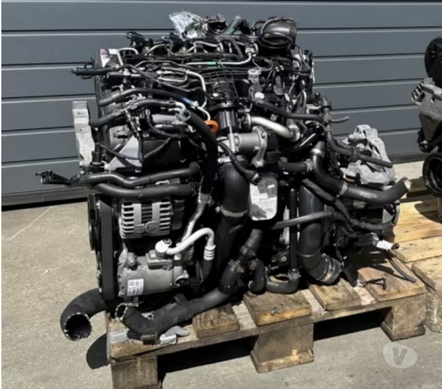 Pièces et services auto Paris Paris 1er ardt - 75001 - Photos Vivastreet Moteur VOLKSWAGEN 1.6 TDI code : CAY CAYB complet, garantie