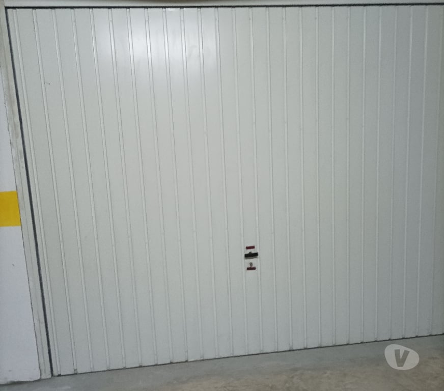 Parkings - Garages Var St Cyr sur Mer - 83270 - Photos Vivastreet Location garage fermé et sécurisé 14 m2