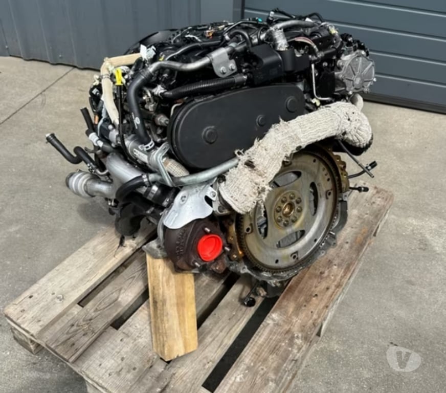 Pièces et services auto Paris Paris 1er ardt - 75001 - Photos Vivastreet Moteur Land Rover 2.7 TD code: 276DT complet, garantie