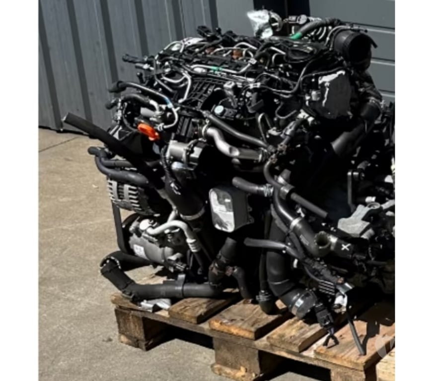 Pièces et services auto Paris Paris 1er ardt - 75001 - Photos Vivastreet Moteur VOLKSWAGEN 1.6 TDI code: CAY CAYB complet, garantie