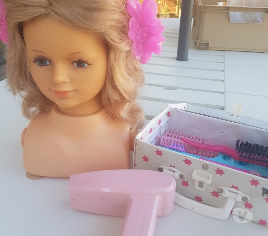 Jeux - Jouets Essonne Juvisy sur Orge - 91260 - Photos Vivastreet tete à coiffer et accessoires