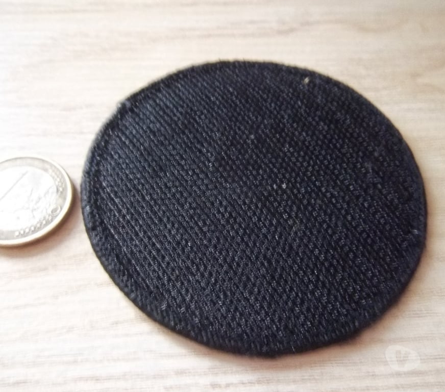 Collection Manche Valognes - 50700 - Photos Vivastreet écusson collection militaire Méry-sur-Oise