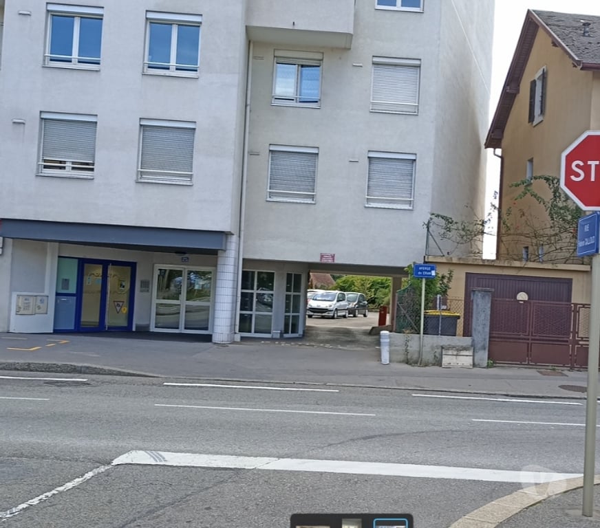 Parkings - Garages Haute-Savoie Annecy - 74000 - Photos Vivastreet Loue garage proche centre courier et gare