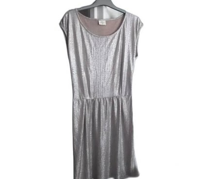 Vêtements occasion Montreuil Seine-Saint-Denis - Photos Vivastreet Robe pour les fêtes