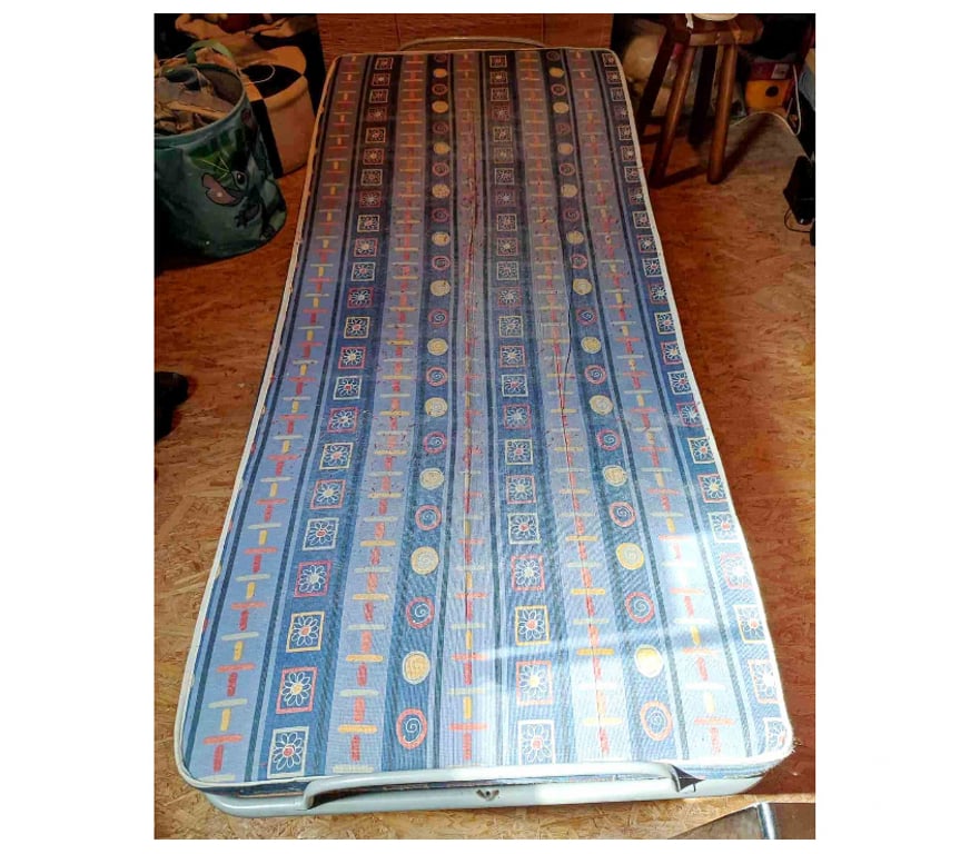 Ameublement & art de la table Nord Bray Dunes - 59123 - Photos Vivastreet Lit pliant avec matelas