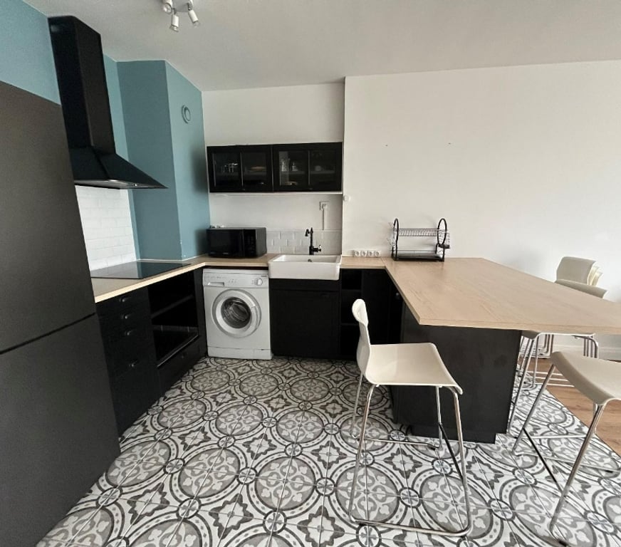 Appartement meublé Indre-et-Loire Tours - Photos Vivastreet Location appartement meublé 2 pièces 46 m² Tours 7