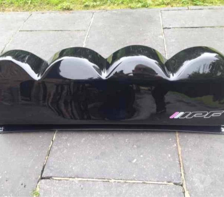 Pièces et services auto Alpes-Maritimes Roquebrune Cap Martin - 06190 - Photos Vivastreet RAMPE PHARES PORSCHE 911 930 TURBO