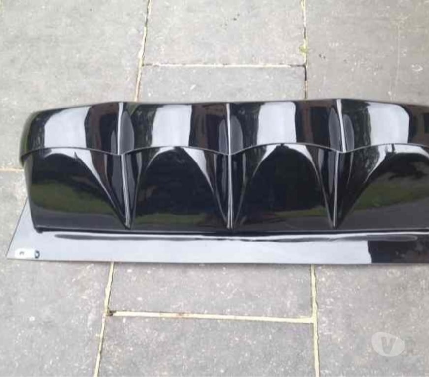 Pièces et services auto Alpes-Maritimes Roquebrune Cap Martin - 06190 - Photos Vivastreet RAMPE PHARES PORSCHE 911 930 TURBO