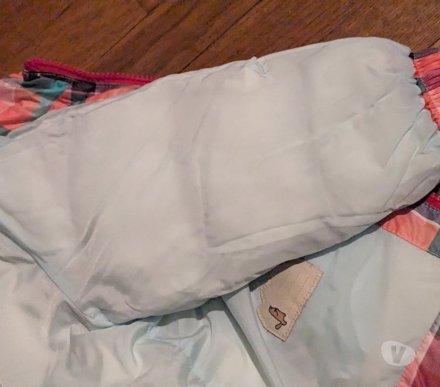 Vêtements bébés Nièvre Corbigny - 58800 - Photos Vivastreet Manteau fillette Quechua multicolore 18 m