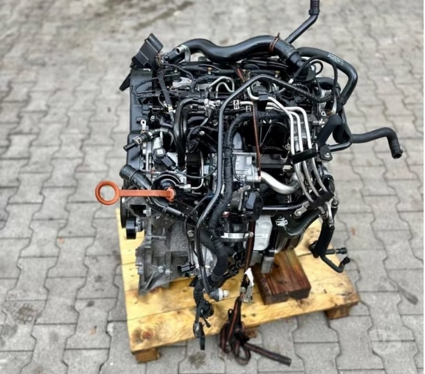 Pièces et services auto Paris Paris 1er ardt - 75001 - Photos Vivastreet Moteur VOLKSWAGEN 2.0 TDI code: CKT CKTC complet, garantie