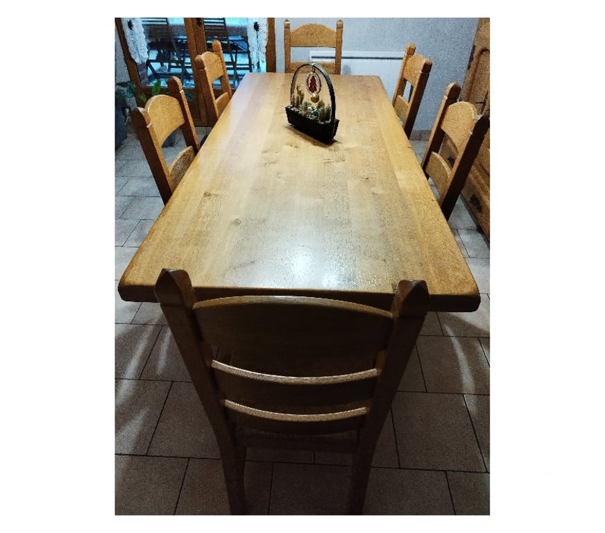 Ameublement & art de la table Nord Taisnieres en Thierache - 59550 - Photos Vivastreet A vendre salle à manger chêne massif clair