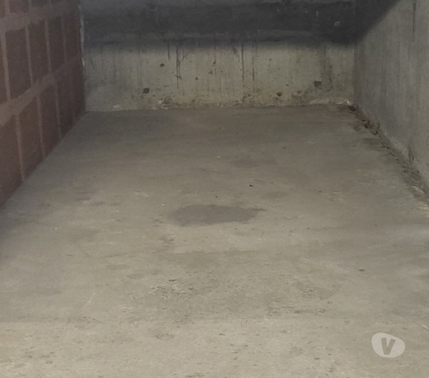 Parkings - Garages Hauts-de-Seine Clamart - 92140 - Photos Vivastreet A LOUER BOX A CLAMART CENTRE (92)