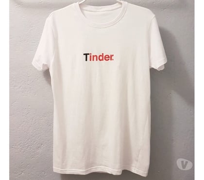 Vêtements Nimes Nimes - Photos Vivastreet T-shirt taille S 36 , NEUF