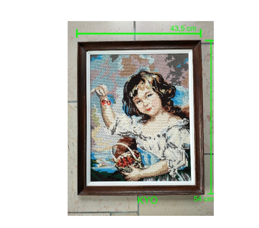 Décoration - art Jura Foncine le Haut - 39460 - Photos Vivastreet Tableau tissé femme, broderie au point de croix, fait main