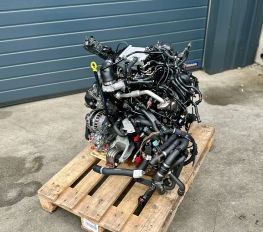 Pièces et services auto Paris Paris 1er ardt - 75001 - Photos Vivastreet Moteur VOLKSWAGEN 2.0 TDI code: CXG CXGA complet, garantie