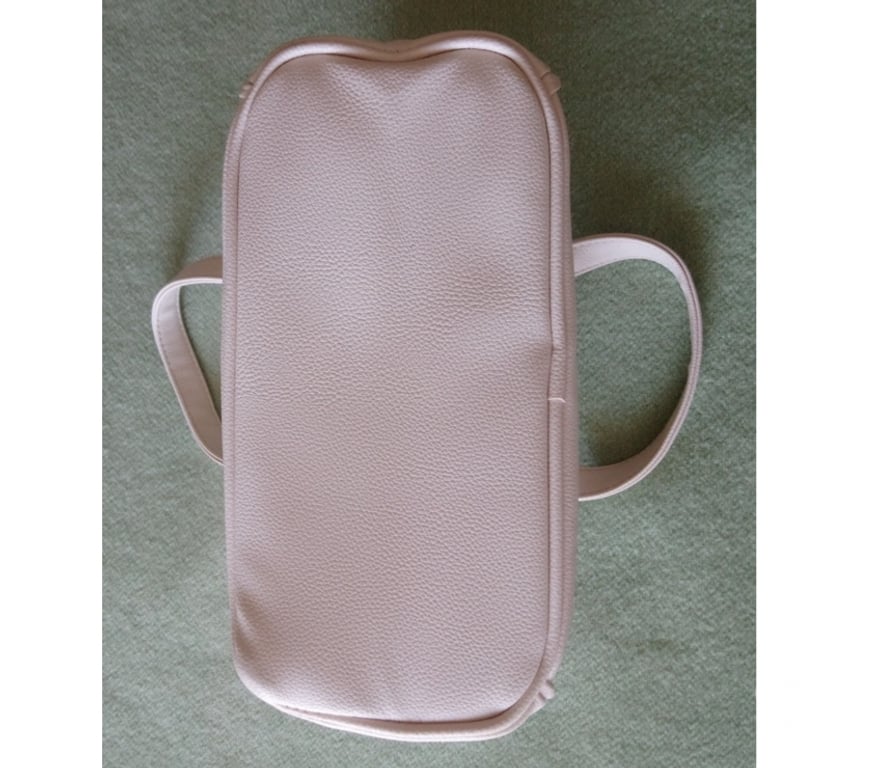 Accessoires - Bagagerie Seine-Saint-Denis La Courneuve - 93120 - Photos Vivastreet Sac neuf Ella Baché