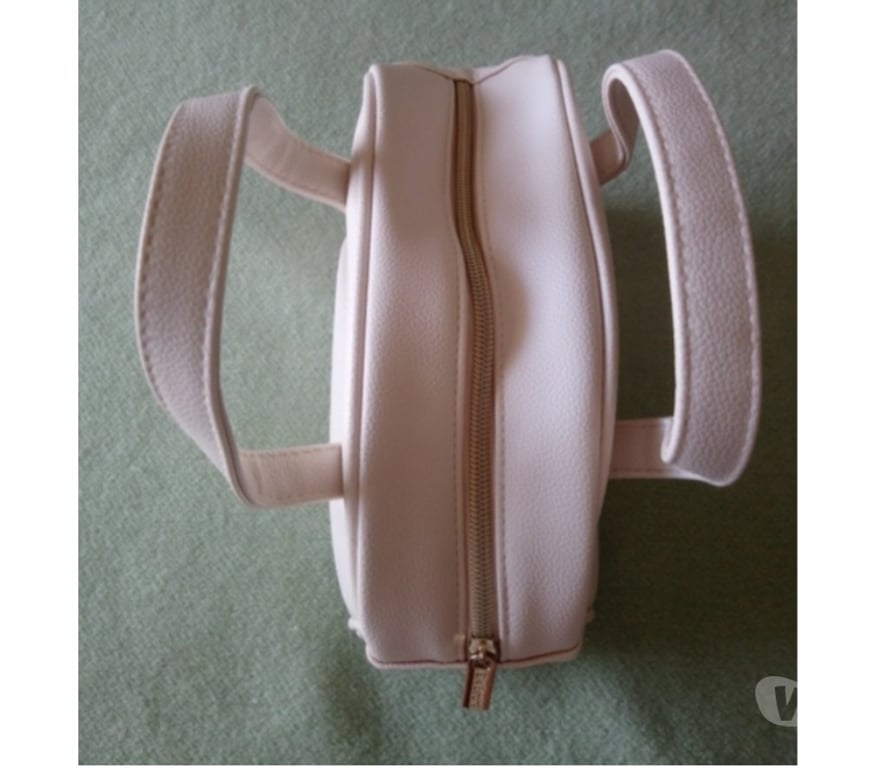 Accessoires - Bagagerie Seine-Saint-Denis La Courneuve - 93120 - Photos Vivastreet Sac neuf Ella Baché