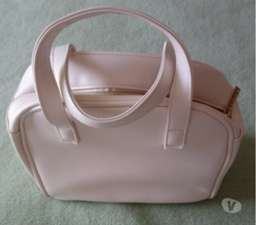 Accessoires - Bagagerie Seine-Saint-Denis La Courneuve - 93120 - Photos Vivastreet Sac neuf Ella Baché