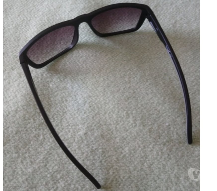 Accessoires - Bagagerie Seine-Saint-Denis La Courneuve - 93120 - Photos Vivastreet Lunette de soleil