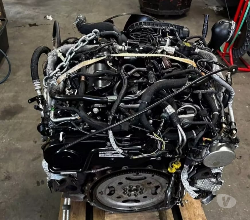 Pièces et services auto Paris Paris 1er ardt - 75001 - Photos Vivastreet Moteur LAND ROVER 3.0D code: 306DT complet, garantie