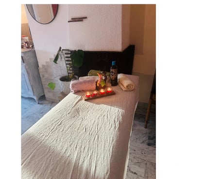 Massage relaxant Menton Alpes-Maritimes - Photos Vivastreet Graziely, massage
