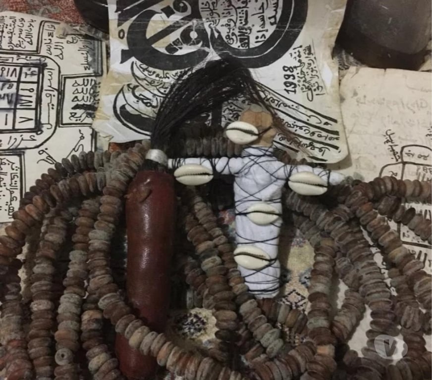 Horoscope - Voyance Loire-Atlantique Nantes - Photos Vivastreet Marabout voyant médium guérisseur astrologie