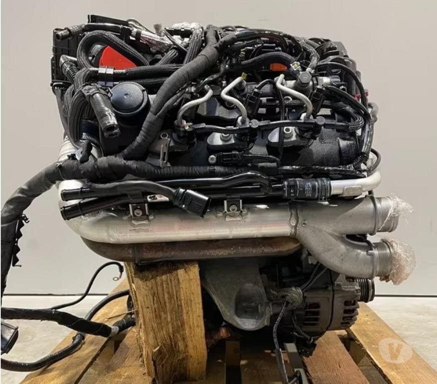 Pièces et services auto Paris Paris 1er ardt - 75001 - Photos Vivastreet Moteur VOLKSWAGEN 3.0 TDI code: CRC CRCA complet, garantie