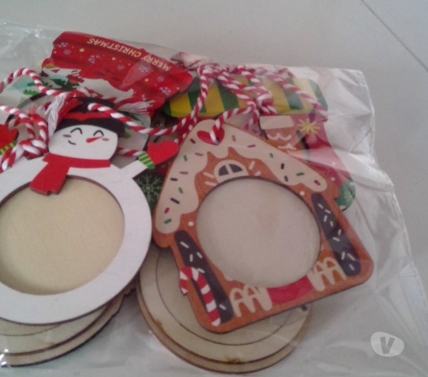 Décoration - art Bouches-du-Rhône Marignane - 13700 - Photos Vivastreet 8€ Ornement de cadre photo noël