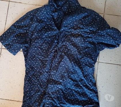 Vêtements occasion Barbezieux St Hilaire Barbezieux St Hilaire - Photos Vivastreet chemise homme KIABI