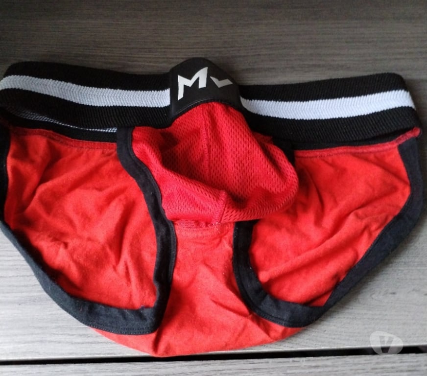 Vêtements occasion Hauts-de-Seine Issy les Moulineaux - 92130 - Photos Vivastreet Vend sous vêtements hommes neuf