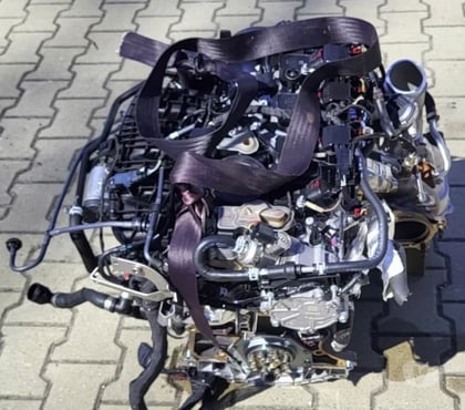 Pièces détachées auto Paris 1er ardt Paris - Photos Vivastreet Moteur AUDI 2.0 TFSI code: DLG DLGA complet, garantie