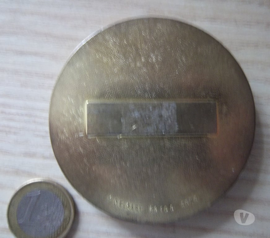 Collection Manche Valognes - 50700 - Photos Vivastreet plaque collection obsolète CRS N°8 - Bièvres Essonne