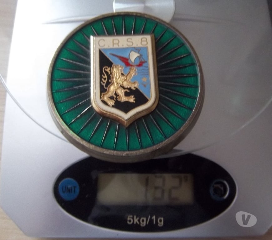 Collection Manche Valognes - 50700 - Photos Vivastreet plaque collection obsolète CRS N°8 - Bièvres Essonne