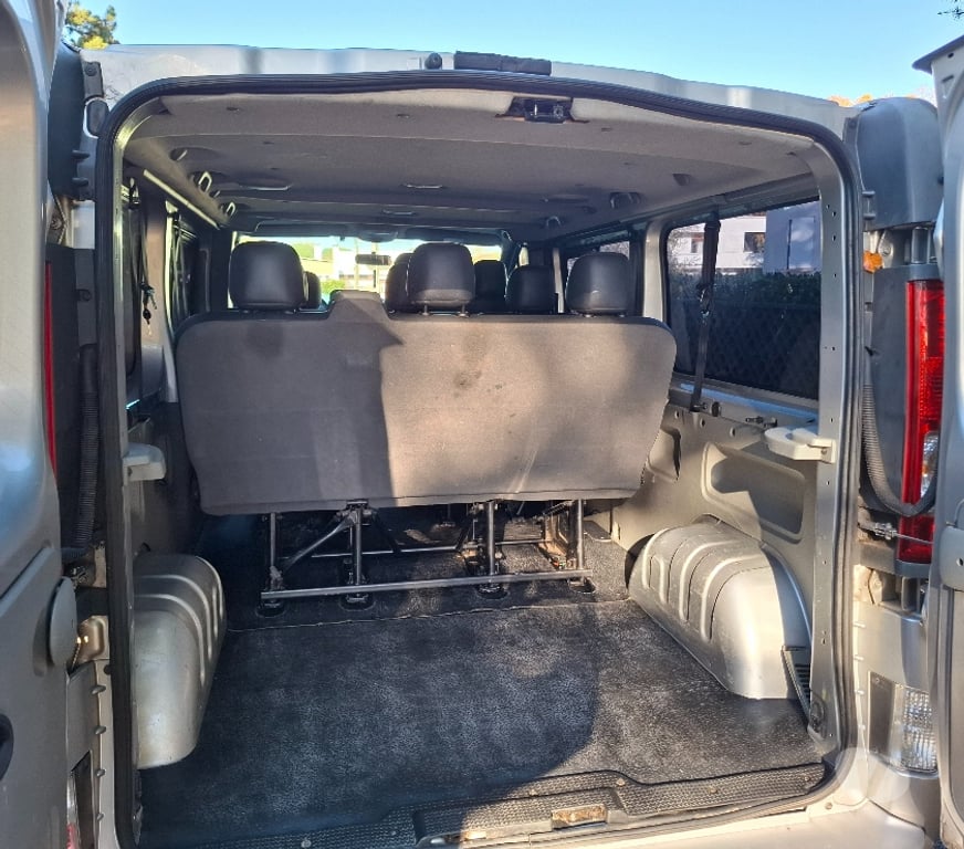 Voiture d'occasion Haute-Garonne Toulouse - Photos Vivastreet Renault trafic allongé 9 place