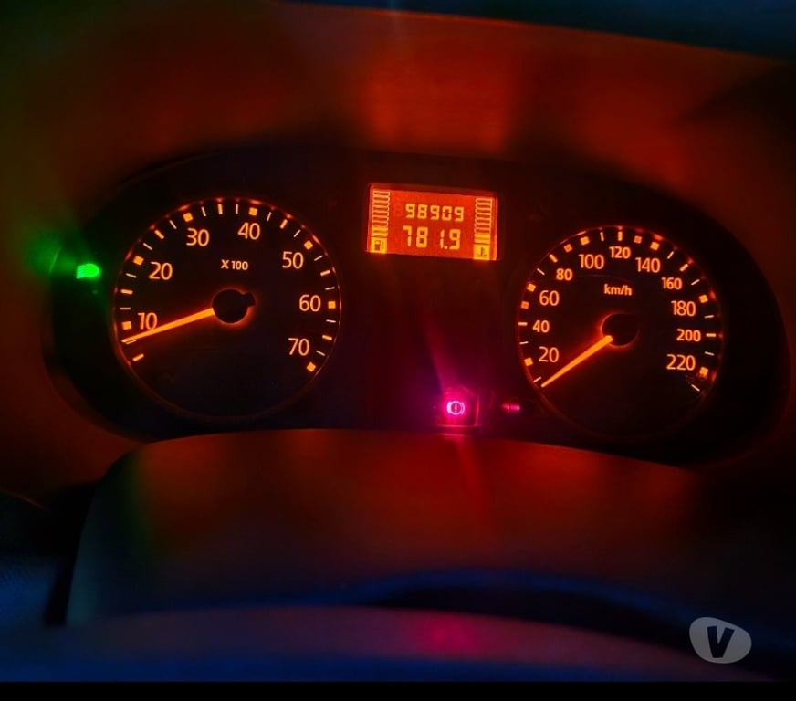 Voiture d'occasion Vosges St Etienne les Remiremont - 88200 - Photos Vivastreet Renault Clio 1.2 essence eco2 60 ch - 1 ere main