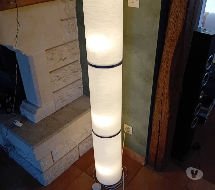 Ameublement & art de la table Loir-et-Cher Mareuil sur Cher - 41110 - Photos Vivastreet lampe sur pied blanc