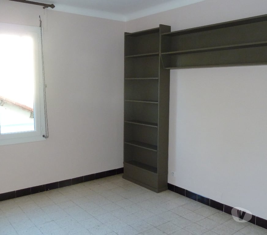 Location appartement Gard Nimes - Photos Vivastreet Nîmes, quartier de la croix de fer, joli appartement