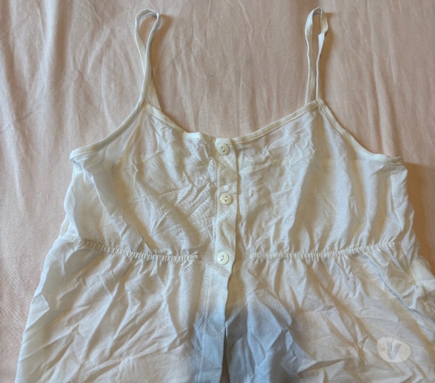 Vêtements occasion Hauts-de-Seine Bois Colombes - 92270 - Photos Vivastreet H vend débardeur léger transparent