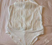H vend body blanc taille s