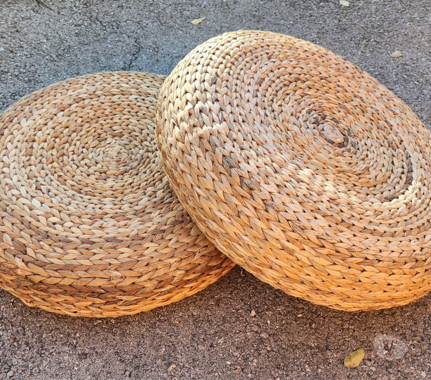 Décoration - art Bouches-du-Rhône Marseille - Photos Vivastreet 2 Poufs en rotin d'Ikea